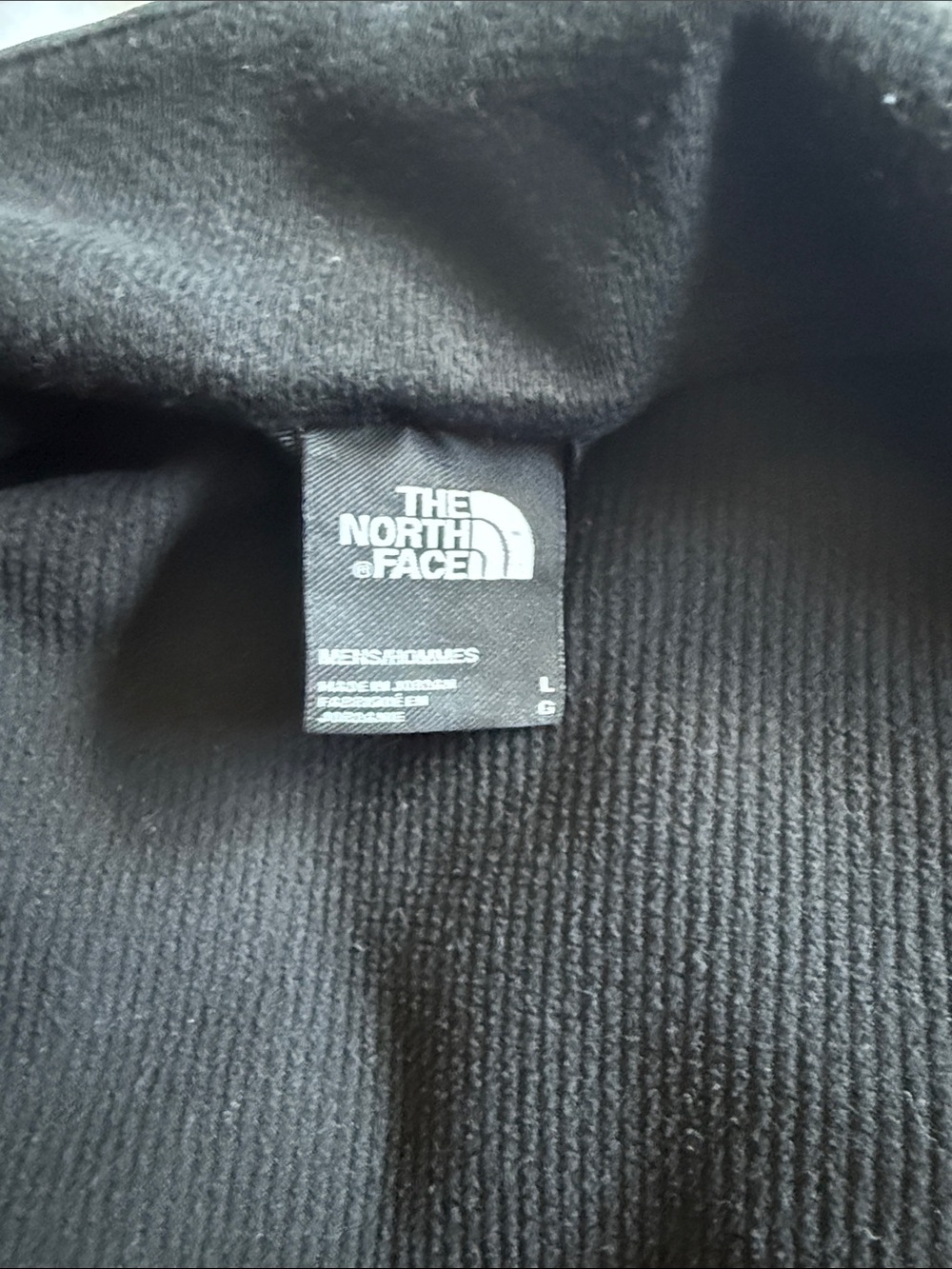 The North Face Men's Lightweight Black Soft Shell Vest - Picture 3 of 4
